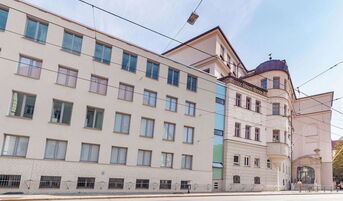 Maria Theresia Gymnasium 1