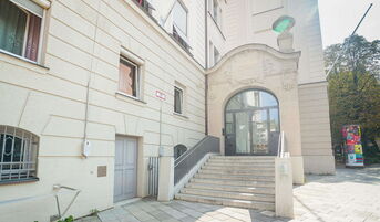 Maria Theresia Gymnasium 3